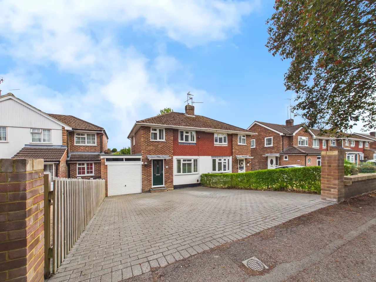 2 bed house for sale — Fairford Road, Tilehurst, Reading, RG31