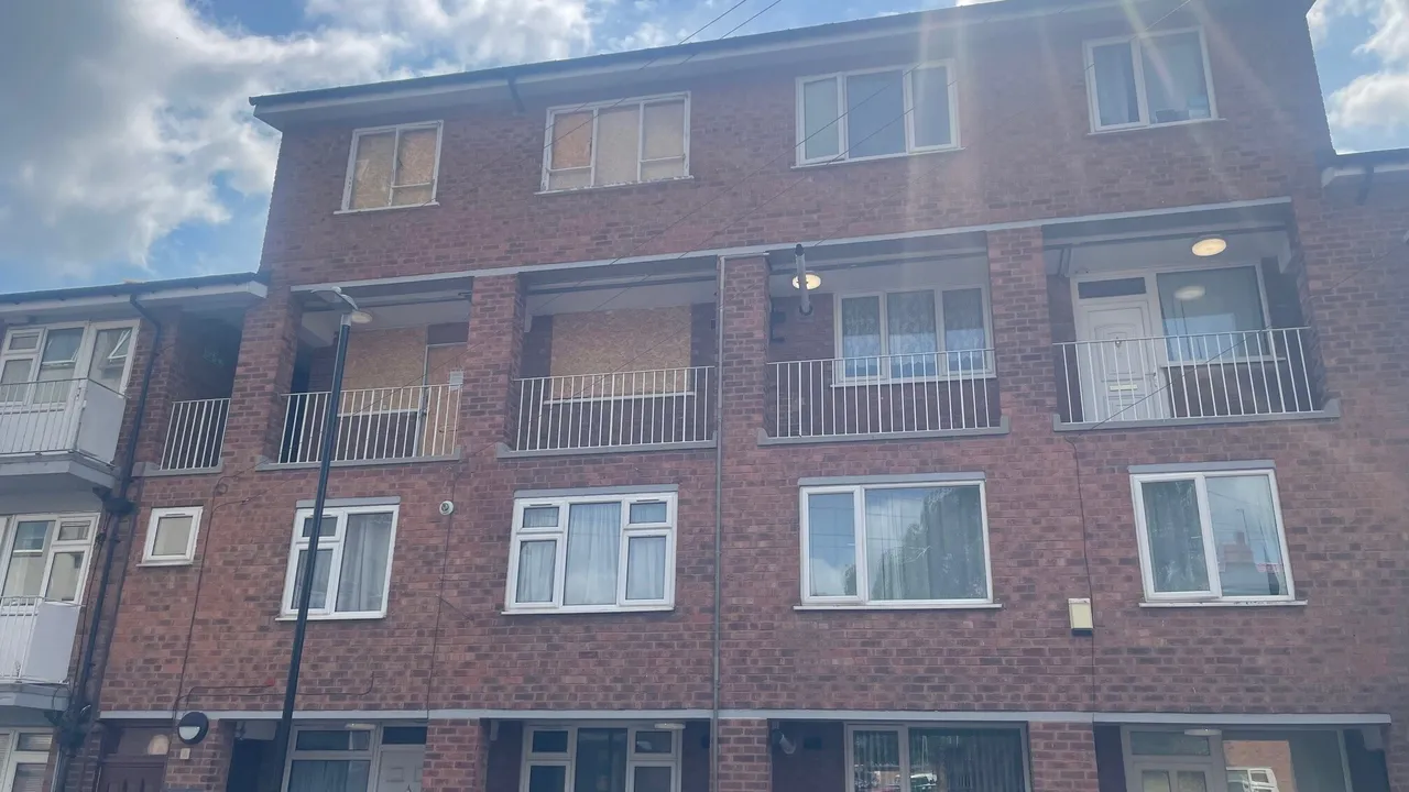 2 bed flat for sale, Elcock Drive, Birmingham, B42