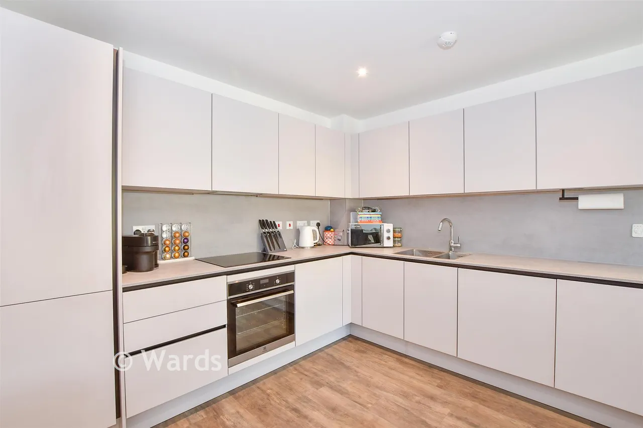 Eastern Avenue, Swanscombe, DA10, photo 5