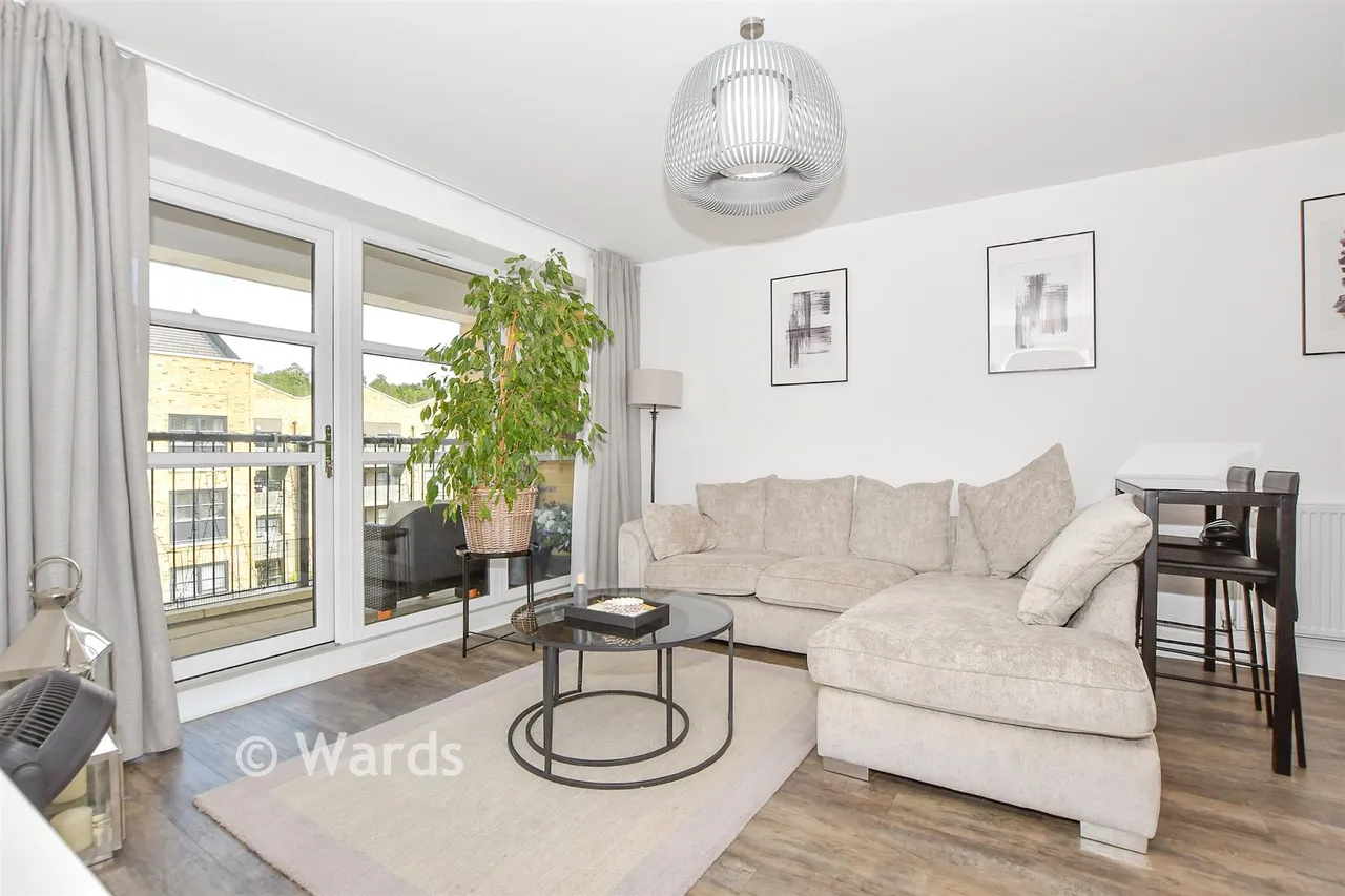 Eastern Avenue, Swanscombe, DA10, photo 4