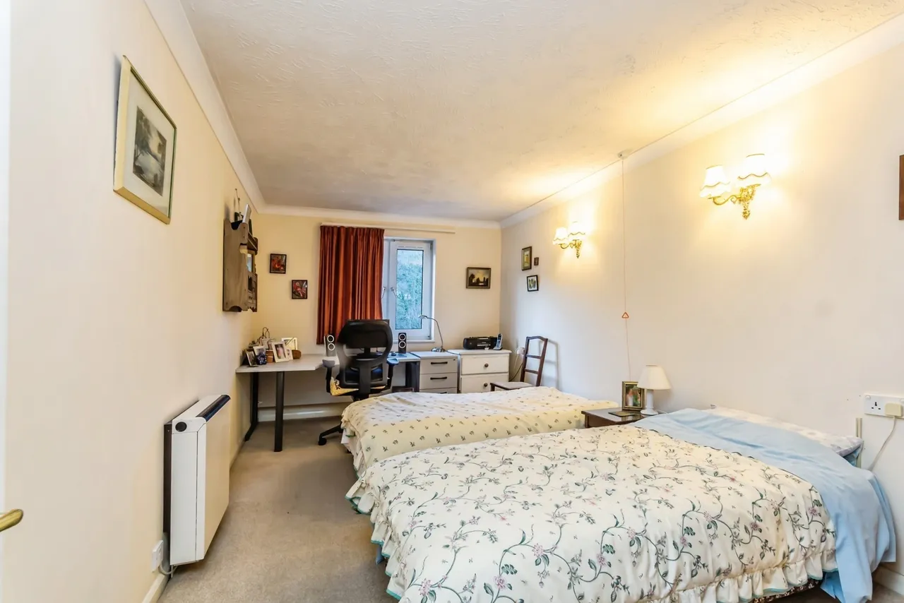 Croydon Road, Caterham, Surrey, CR3, photo 9