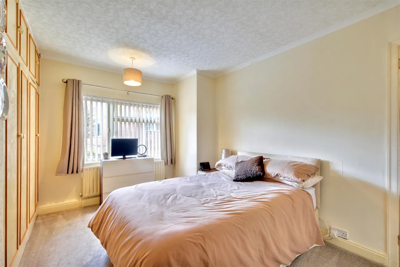 Adbolton Avenue, Gedling, NG4, photo 9