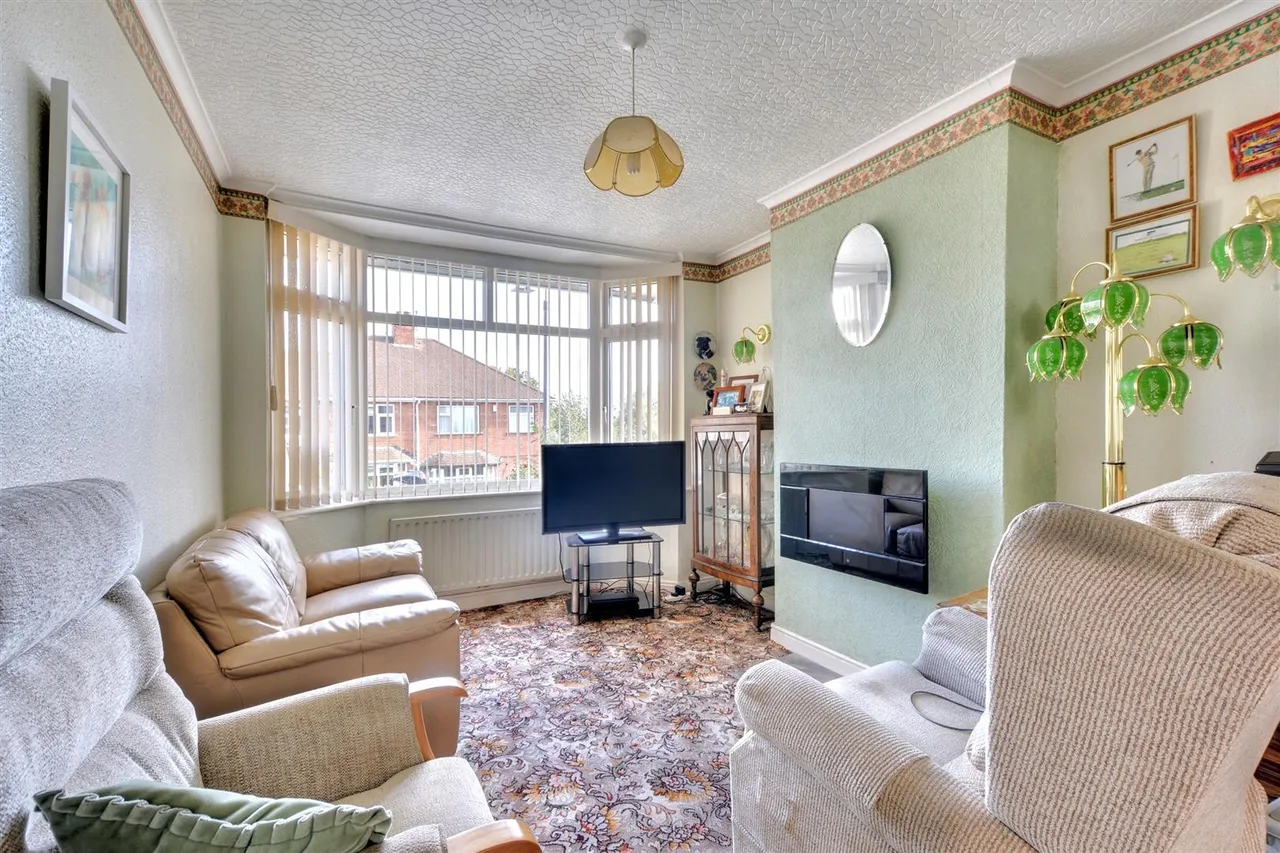 Adbolton Avenue, Gedling, NG4, photo 4