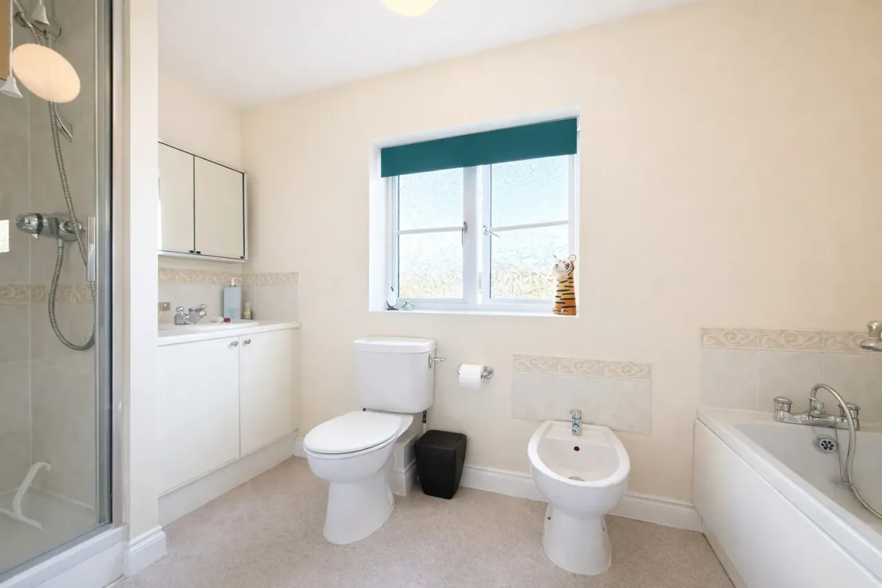 Nevendon Road, Wickford, SS12, photo 12