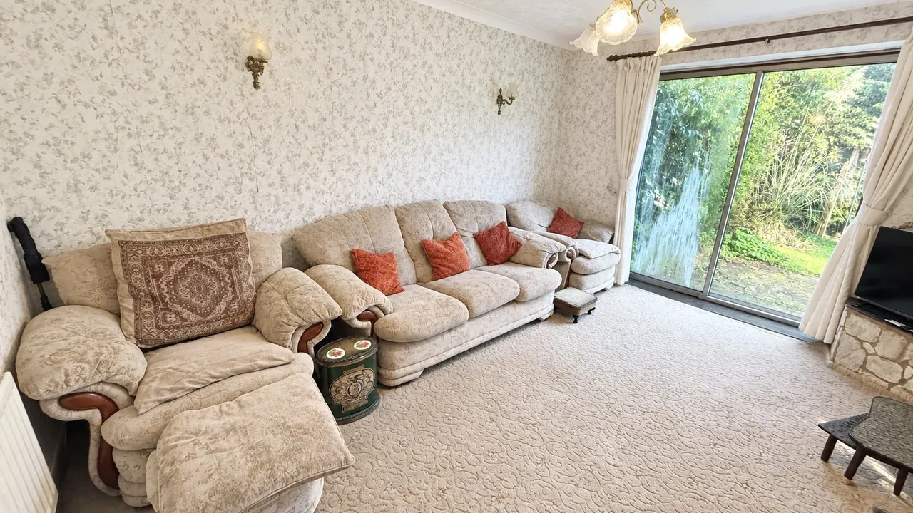 Kronsbec Avenue, Little Sutton, CH66, photo 4