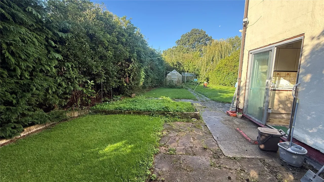 Kronsbec Avenue, Little Sutton, CH66, photo 11