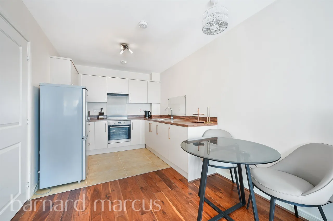 Schoolgate Drive, Morden, SM4, photo 4