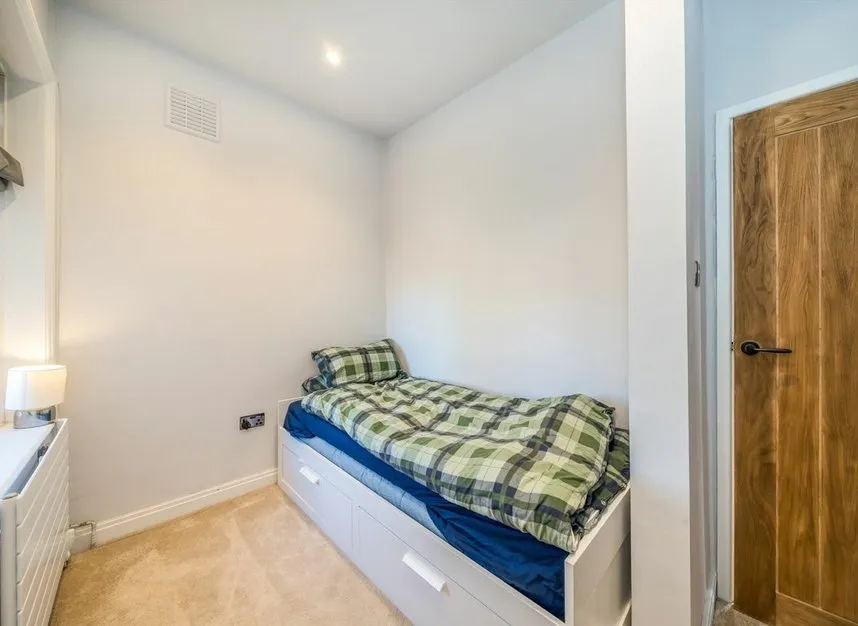 Palace Road, Streatham, SW2, photo 6