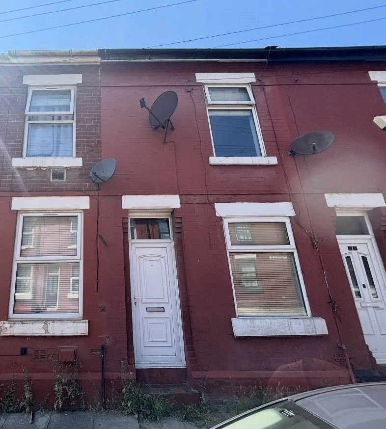 2 bed house for sale, Thornfield Street, Salford, M5