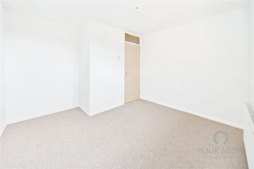 St. Johns Road, Kettering, Northamptonshire, NN15, photo 12