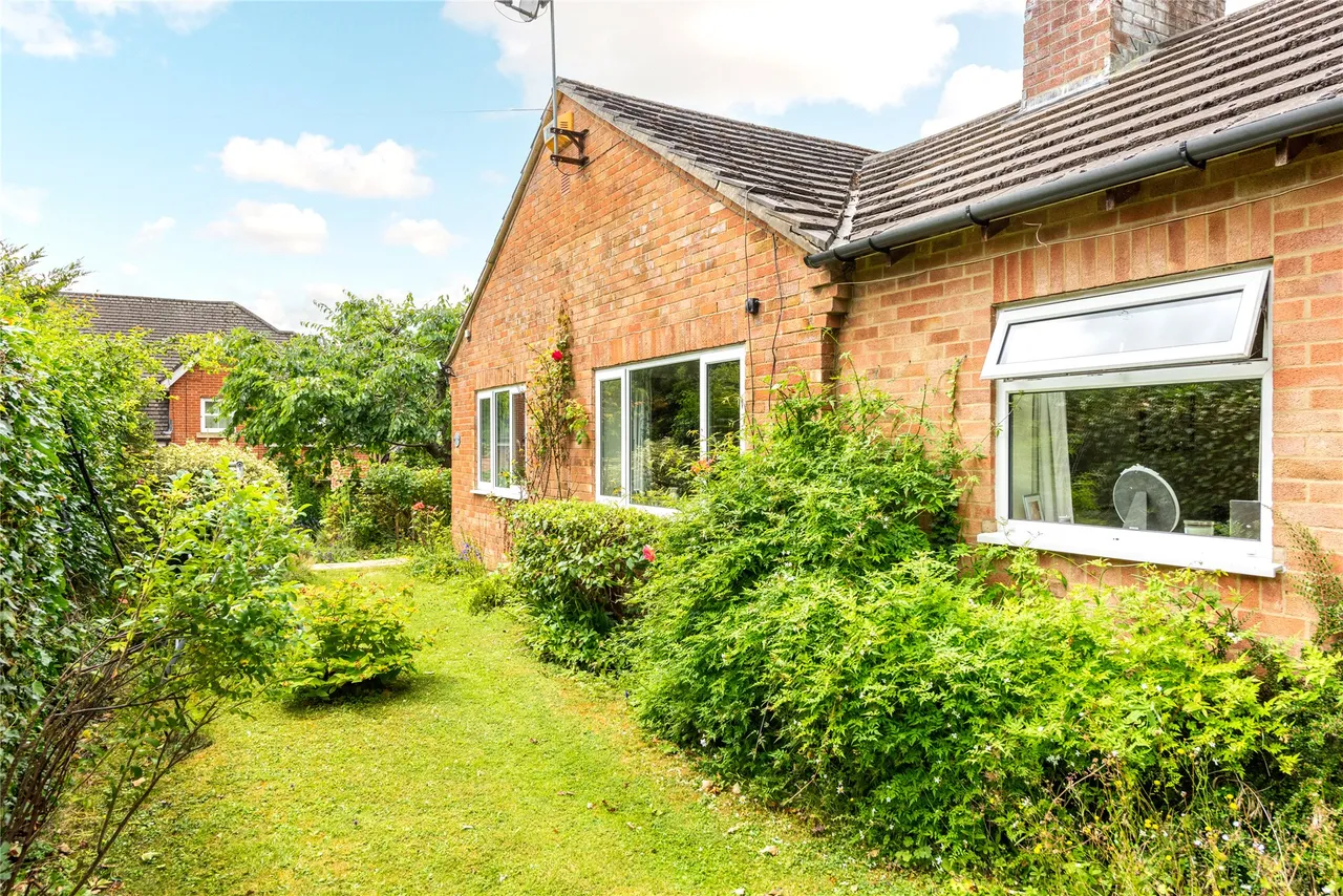 Station Terrace, Buckingham, MK18, photo 16