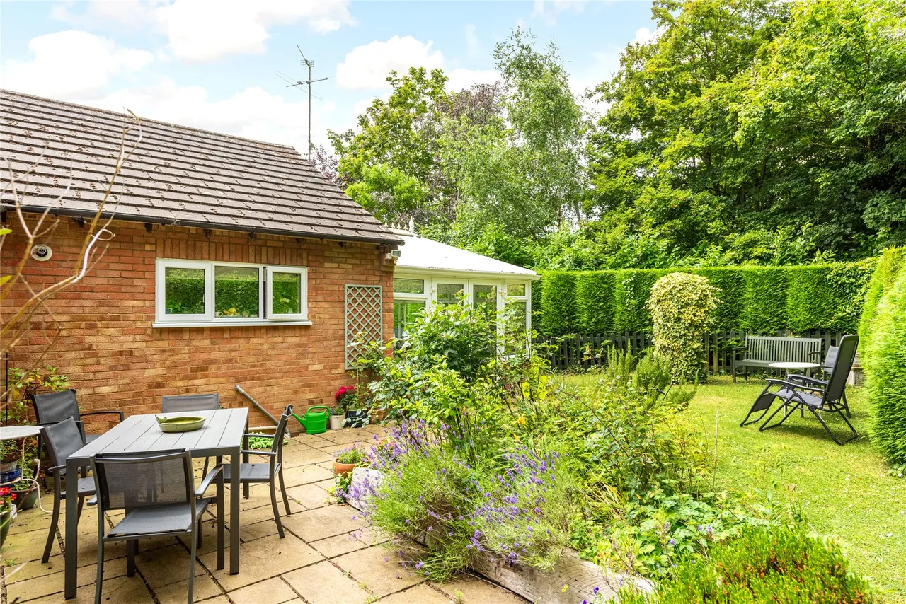 Station Terrace, Buckingham, MK18, photo 15