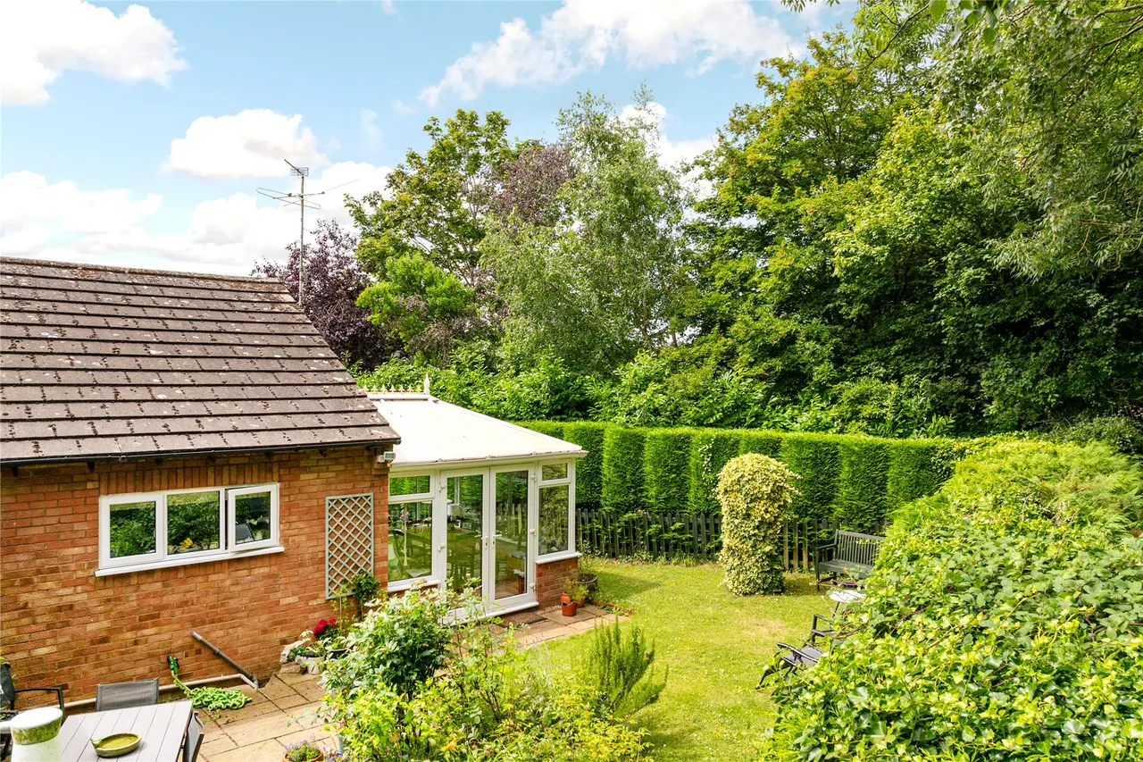 Station Terrace, Buckingham, MK18, photo 14