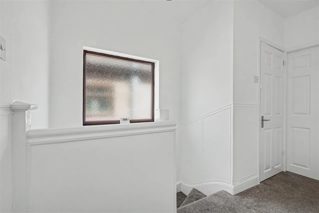 West Crescent, Beeston Rylands, NG9, photo 9