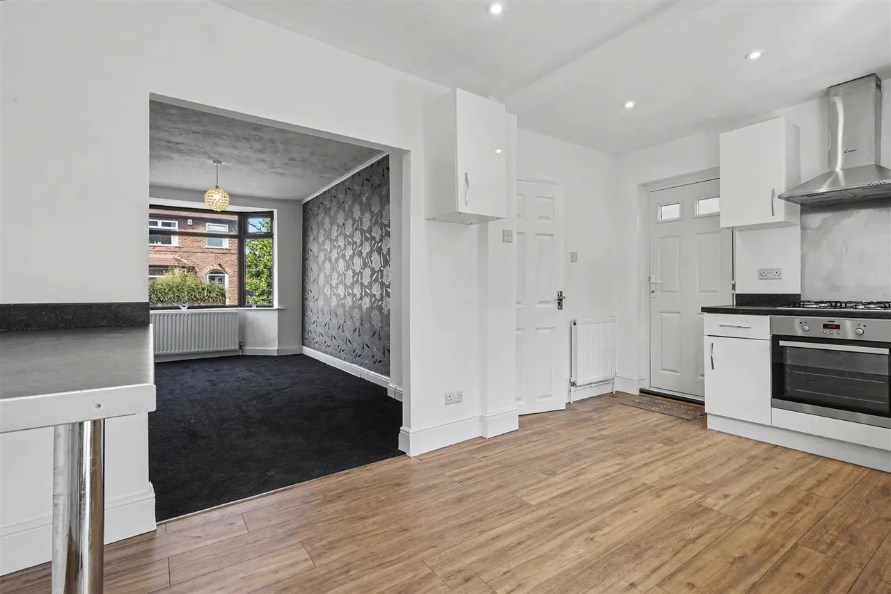 West Crescent, Beeston Rylands, NG9, photo 3