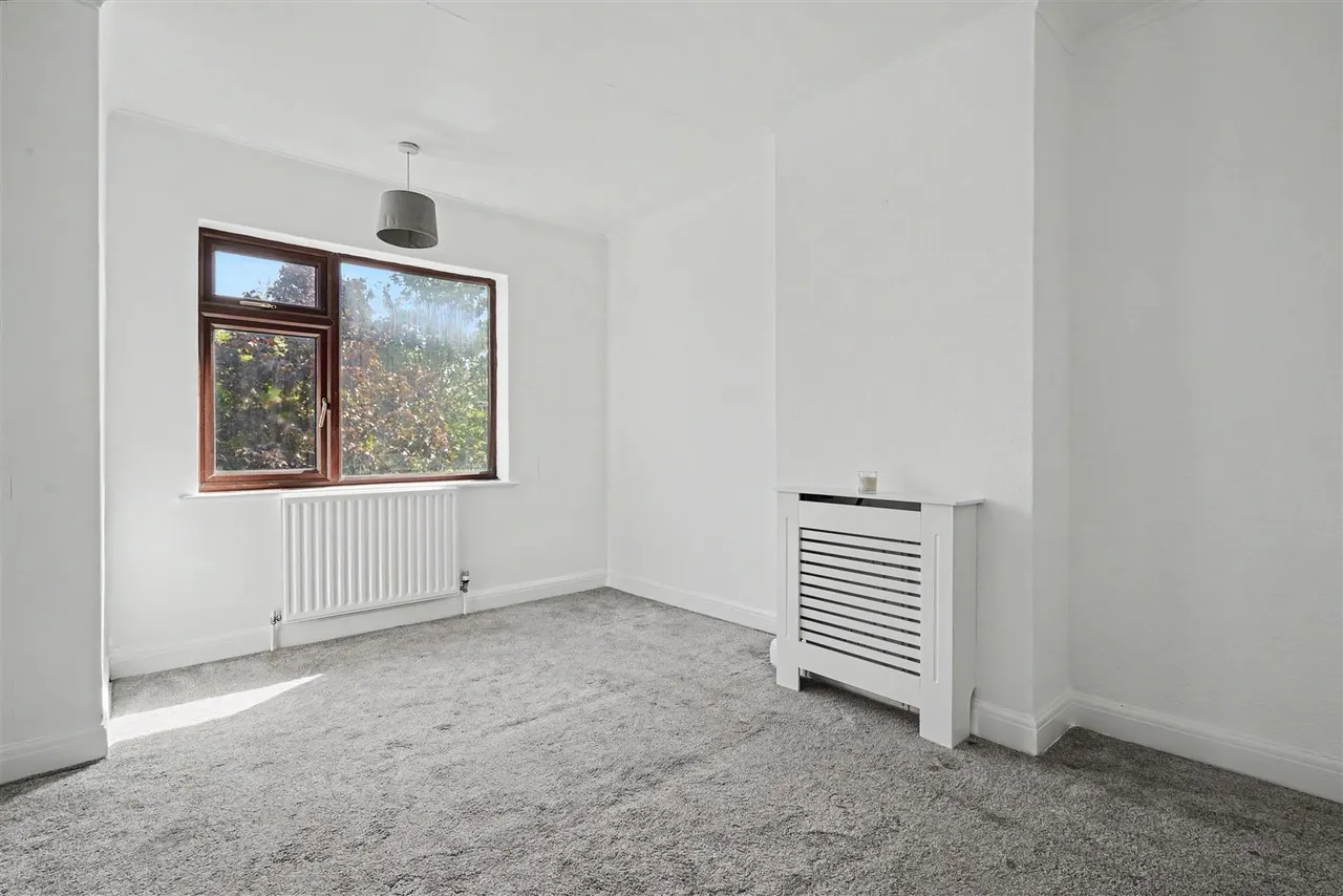 West Crescent, Beeston Rylands, NG9, photo 10