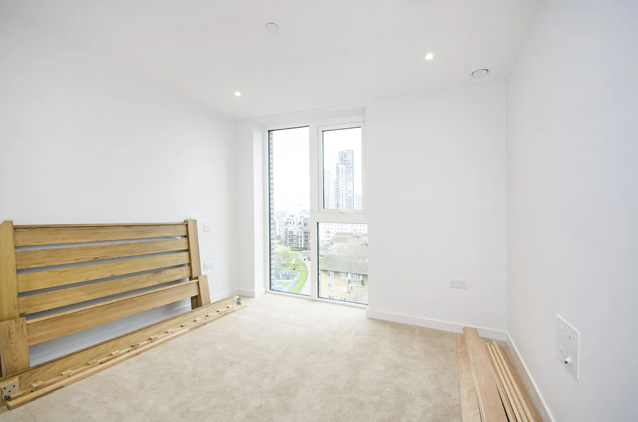 Flat 37, Sandpiper Building, 44 Newnton Close, London, photo 3