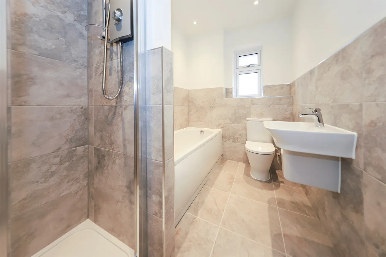Lichfield Road, Bloxwich, WS3, photo 8