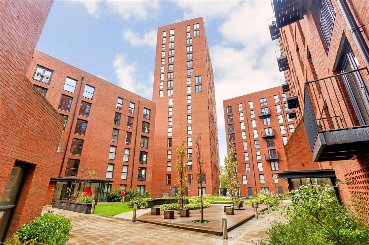 2 bed flat to rent — Sillavan Way, Salford, Greater Manchester, M3 6GB