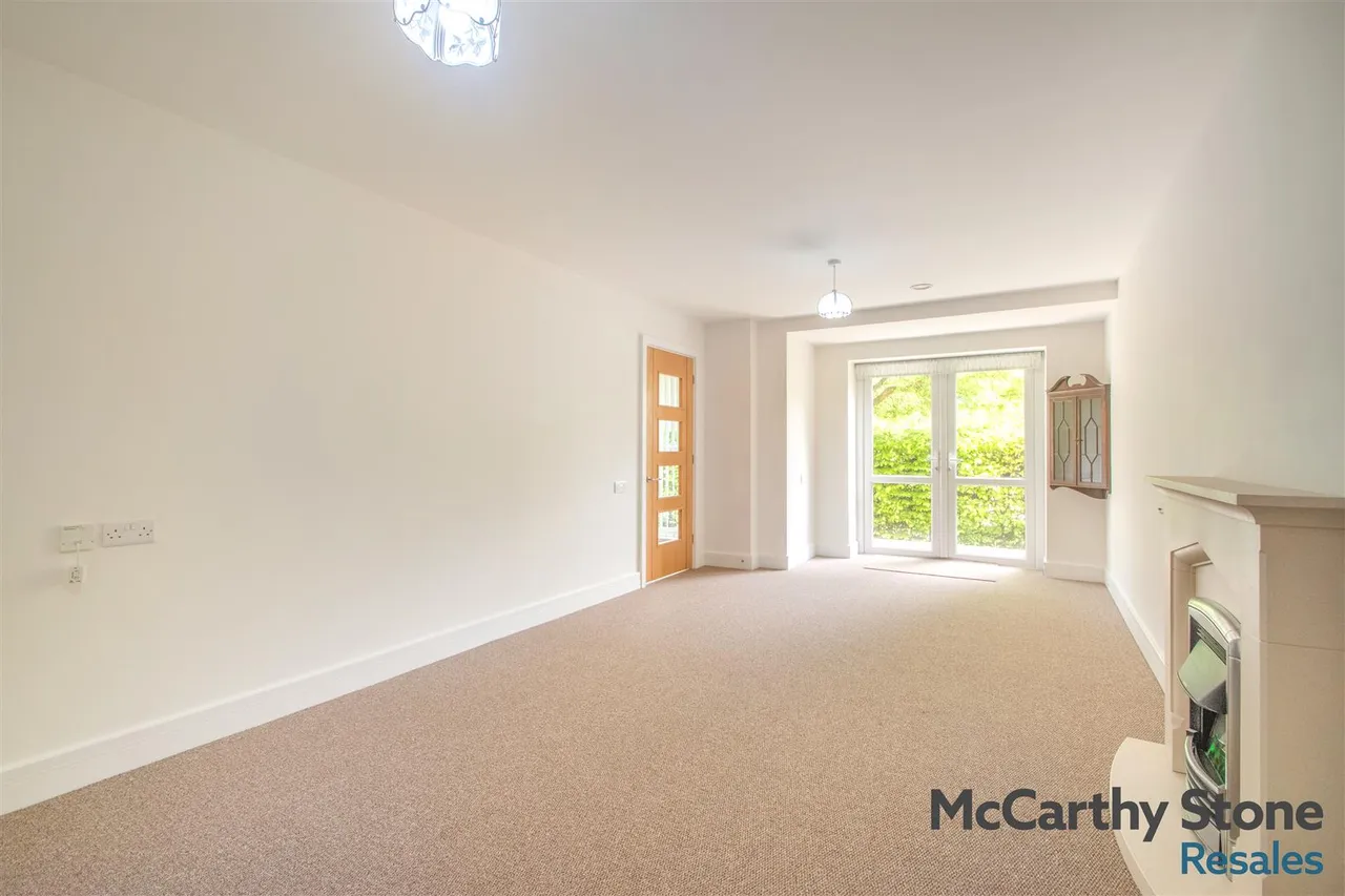 College Way, Welwyn Garden City, AL8, photo 2