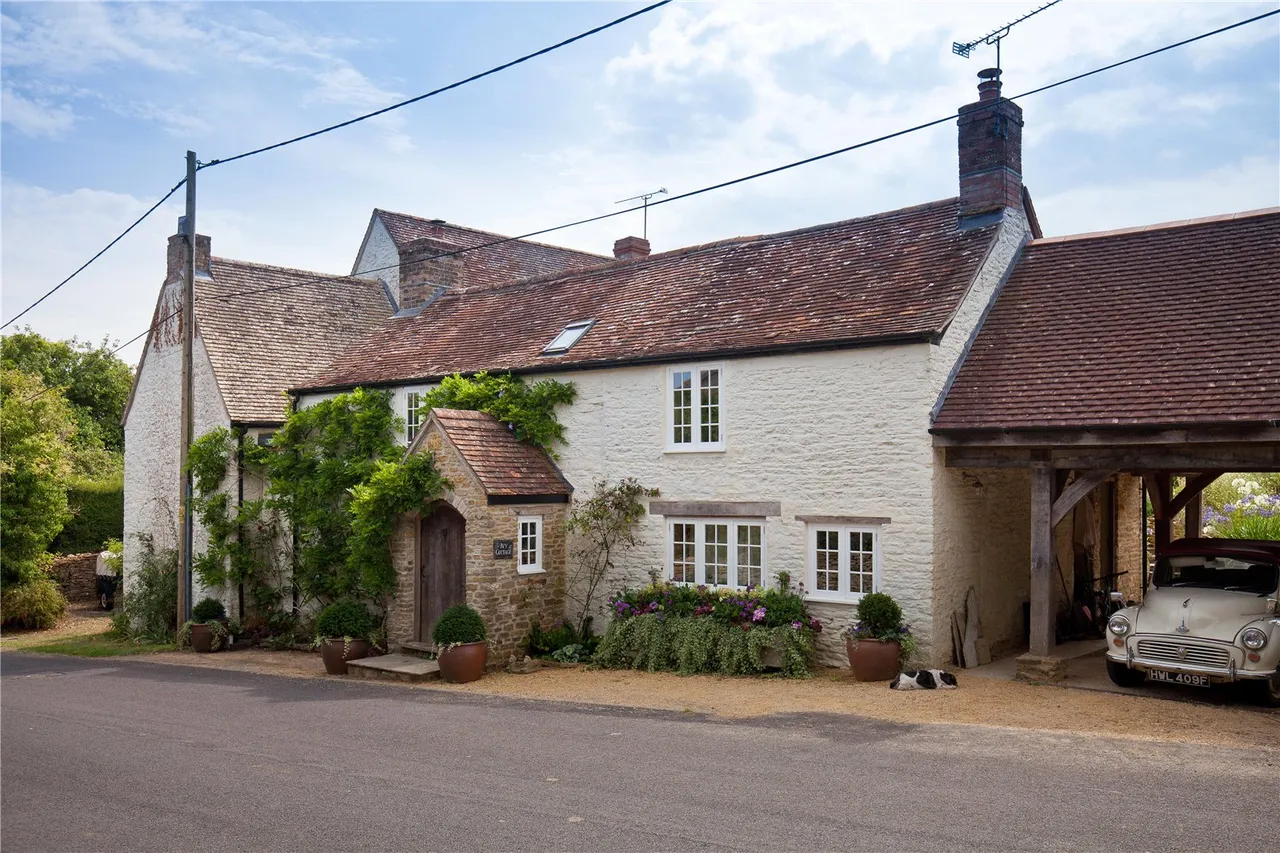 Holton, Wincanton, Somerset, BA9 8AR, photo 19