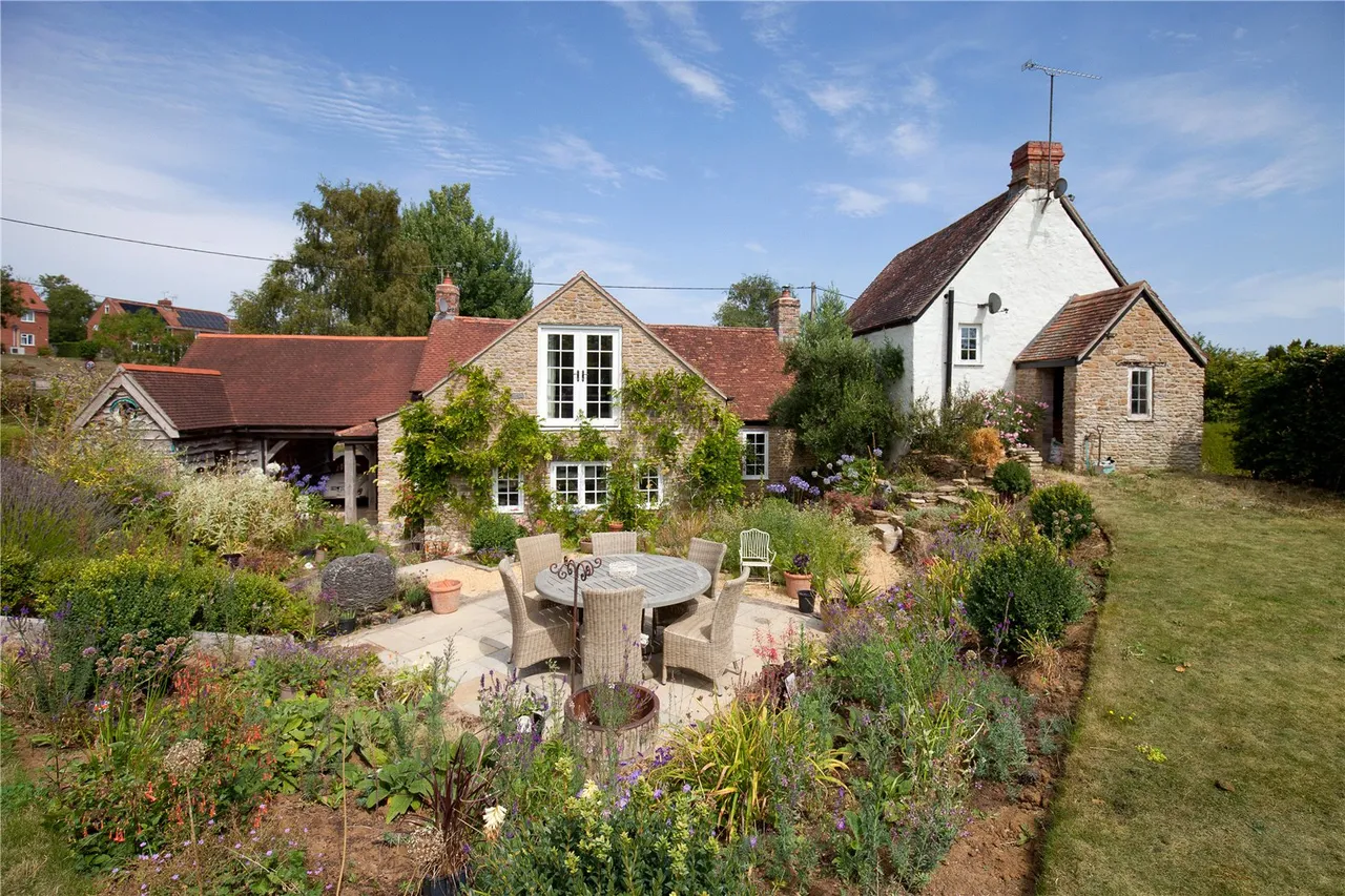 Holton, Wincanton, Somerset, BA9 8AR, photo 5