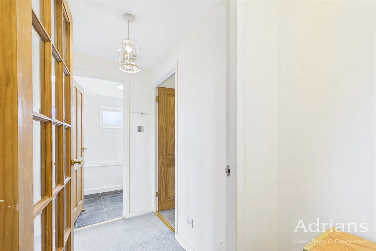 Crocus Way, Chelmsford, CM1, photo 6