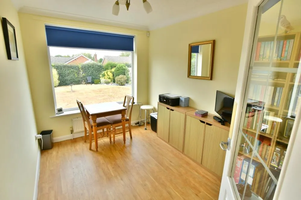 Mimosa Avenue, Wimborne, BH21, photo 5