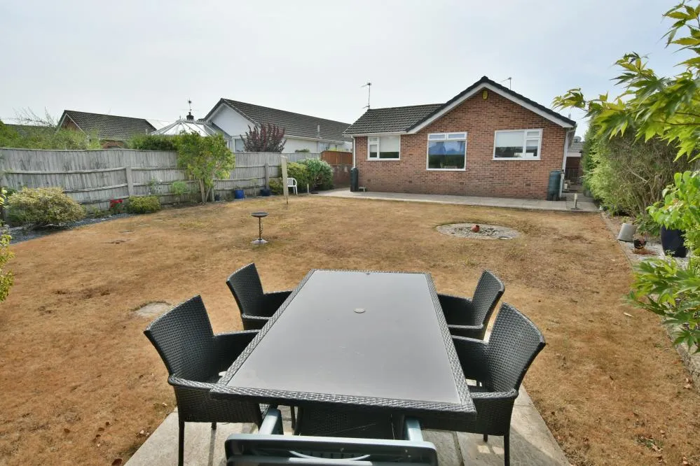 Mimosa Avenue, Wimborne, BH21, photo 19