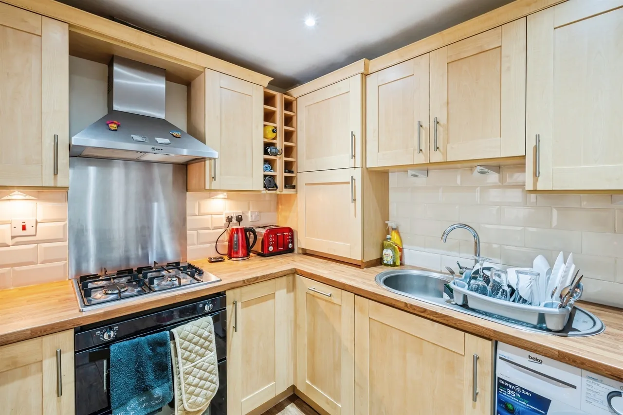San Juan Court, Eastbourne, BN23, photo 4