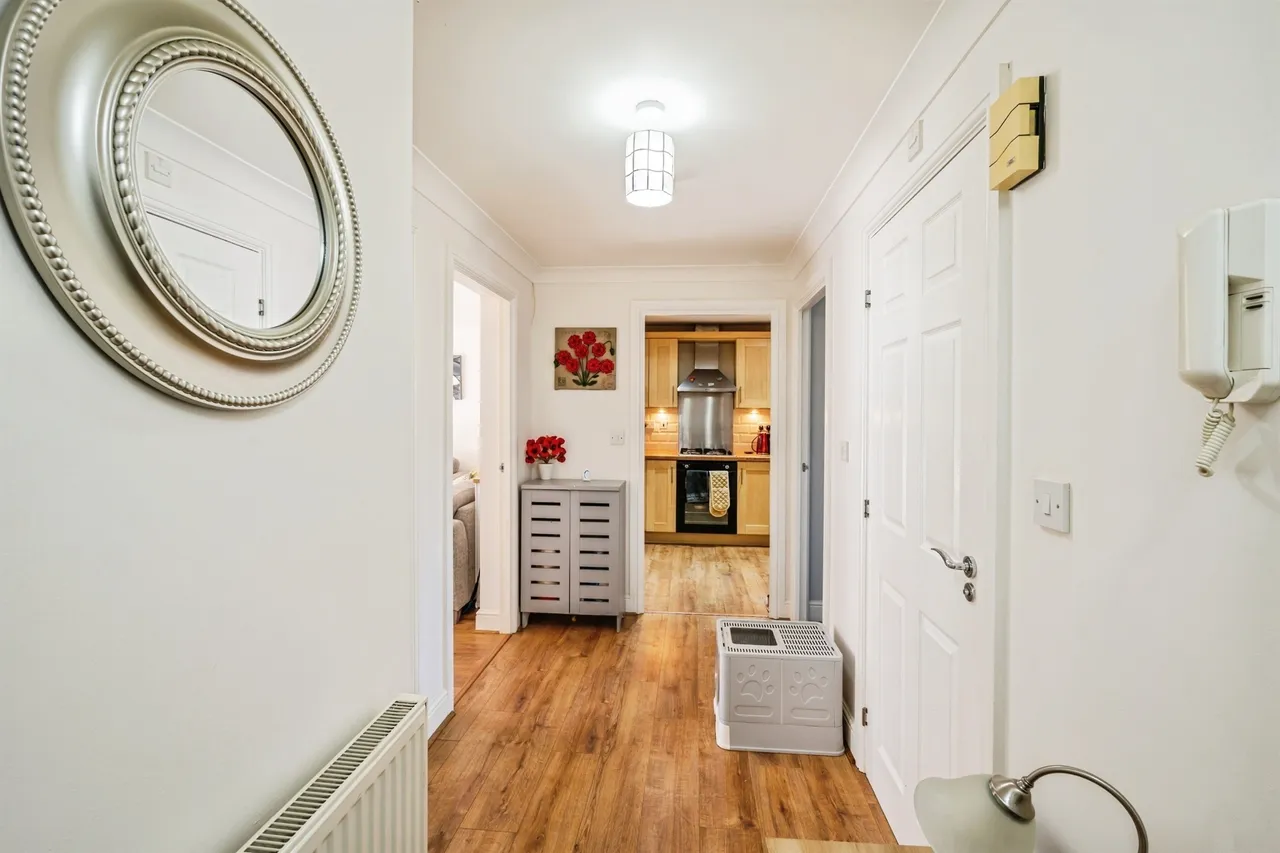 San Juan Court, Eastbourne, BN23, photo 8