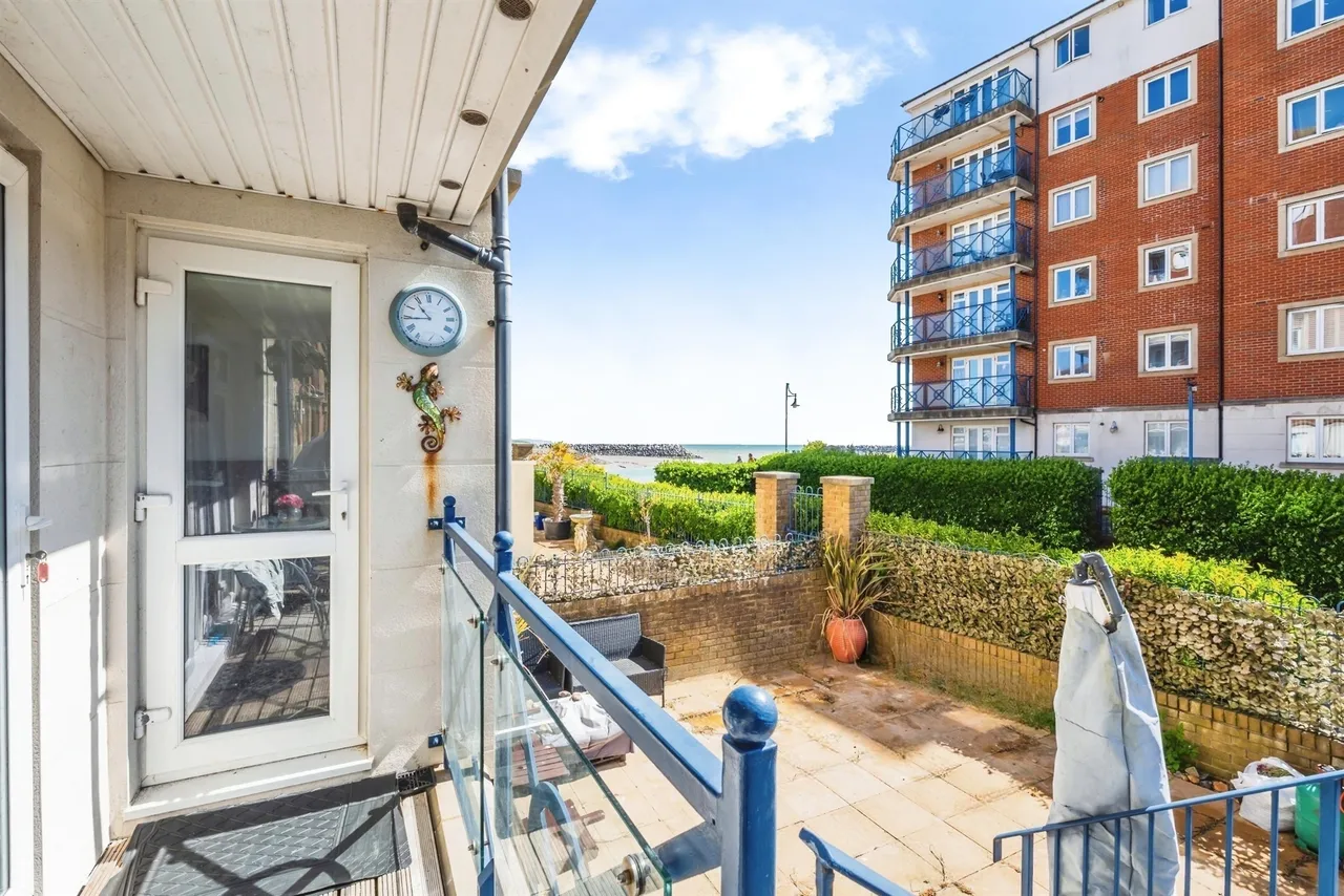 San Juan Court, Eastbourne, BN23, photo 25
