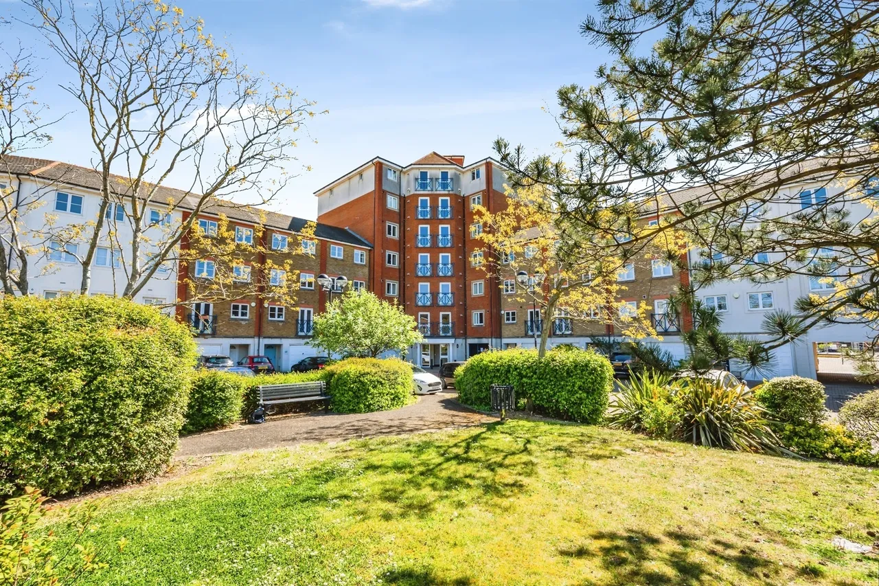 San Juan Court, Eastbourne, BN23, photo 28