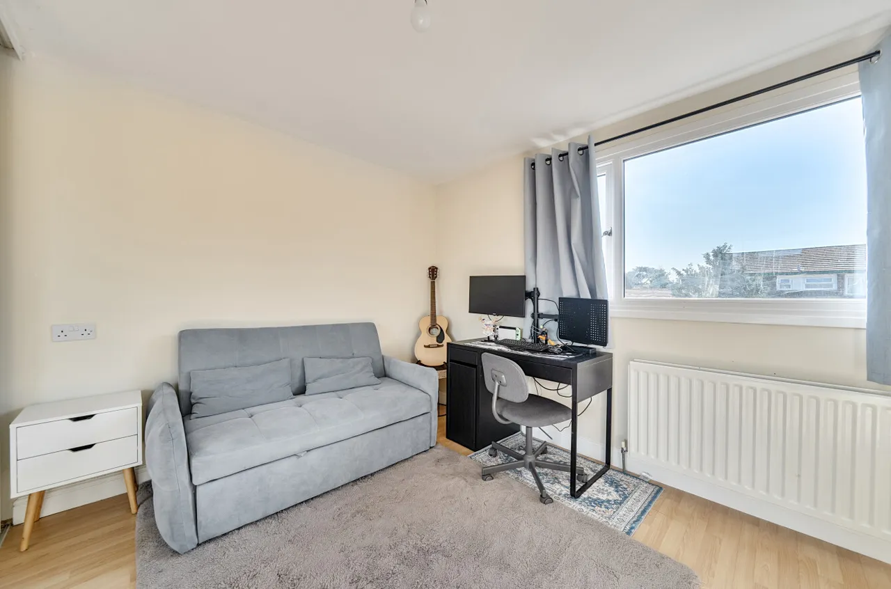 Worcester Close, Farnborough, Hampshire, GU14 8JW, photo 14