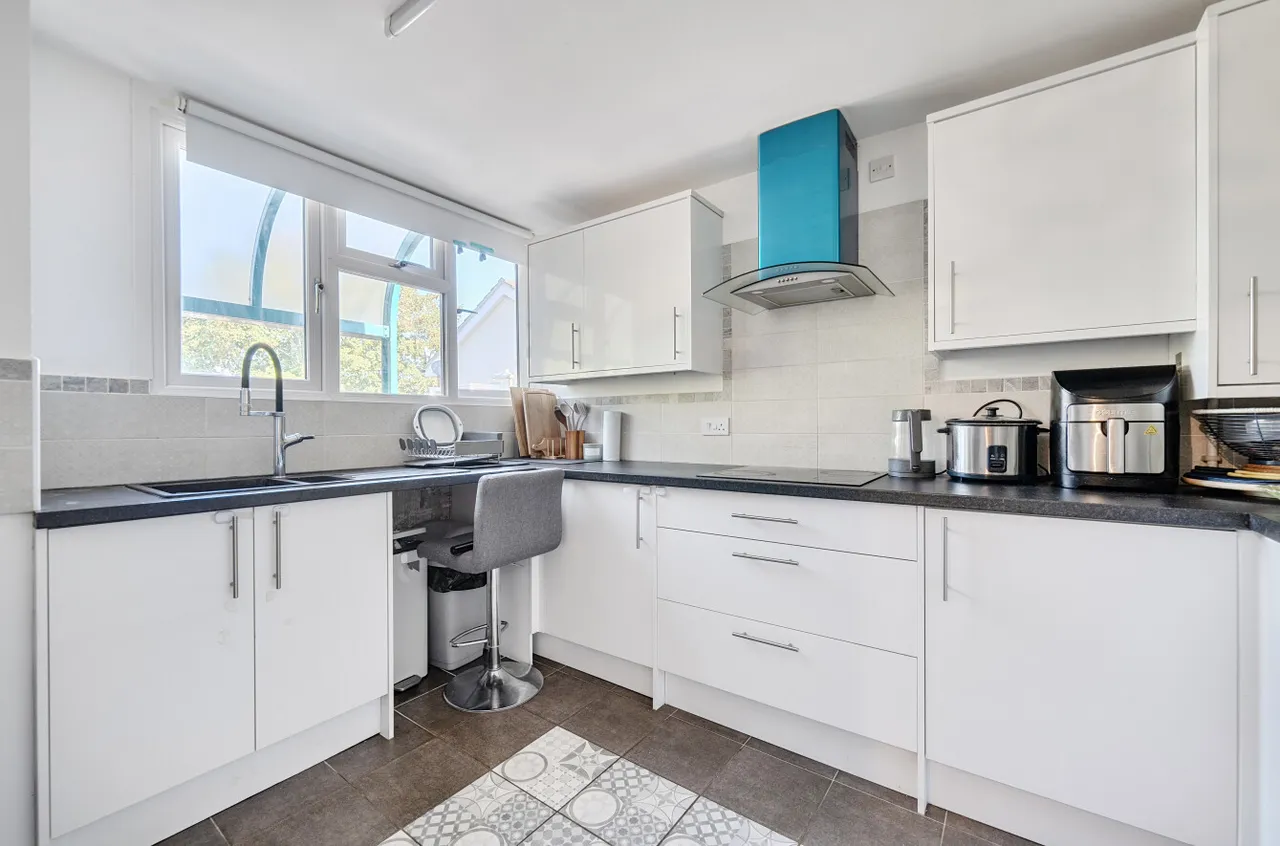 Worcester Close, Farnborough, Hampshire, GU14 8JW, photo 11
