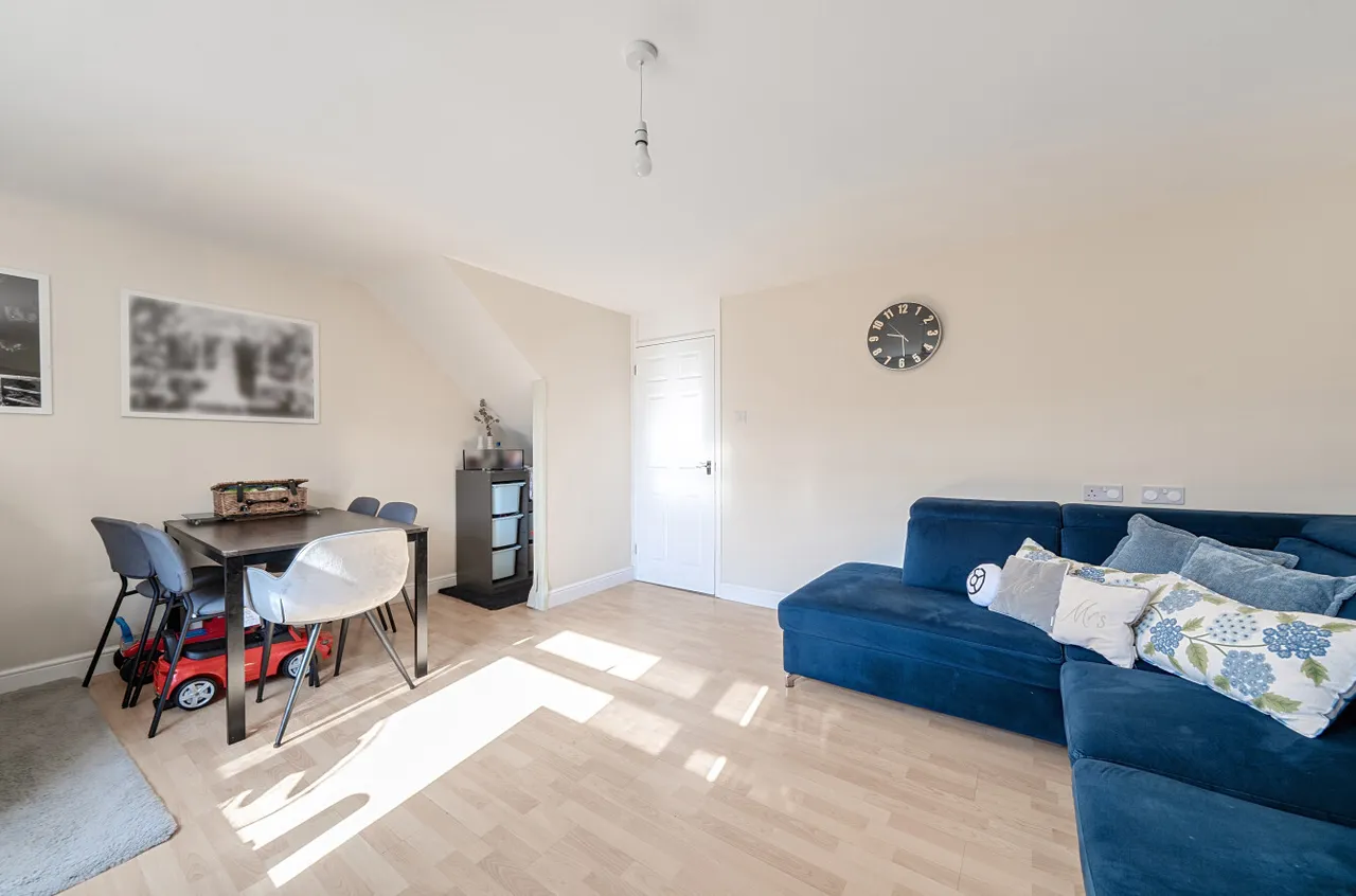 Worcester Close, Farnborough, Hampshire, GU14 8JW, photo 13