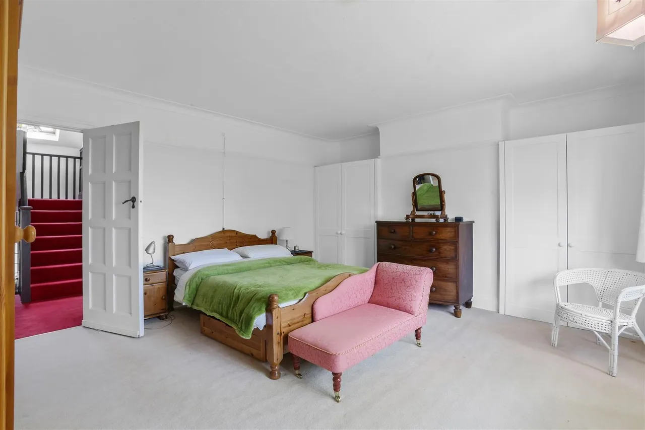 Cheyham Way, South Cheam, SM2, photo 33