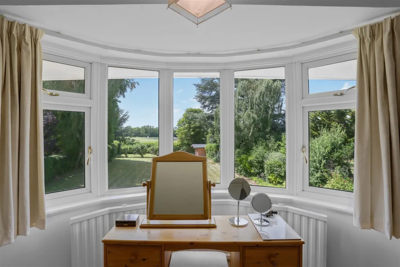 Cheyham Way, South Cheam, SM2, photo 35