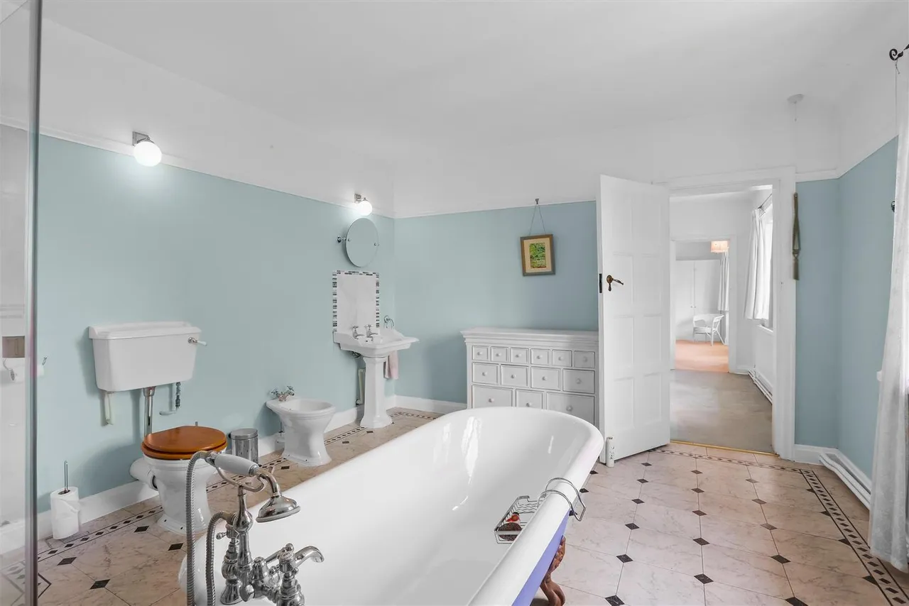 Cheyham Way, South Cheam, SM2, photo 31