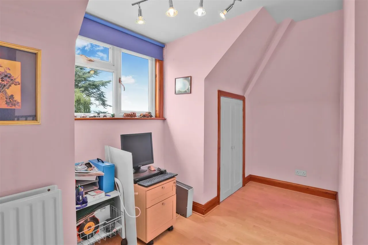 Cheyham Way, South Cheam, SM2, photo 47