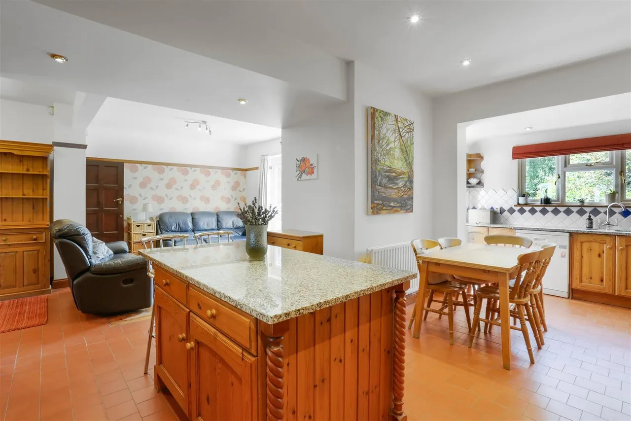Cheyham Way, South Cheam, SM2, photo 13