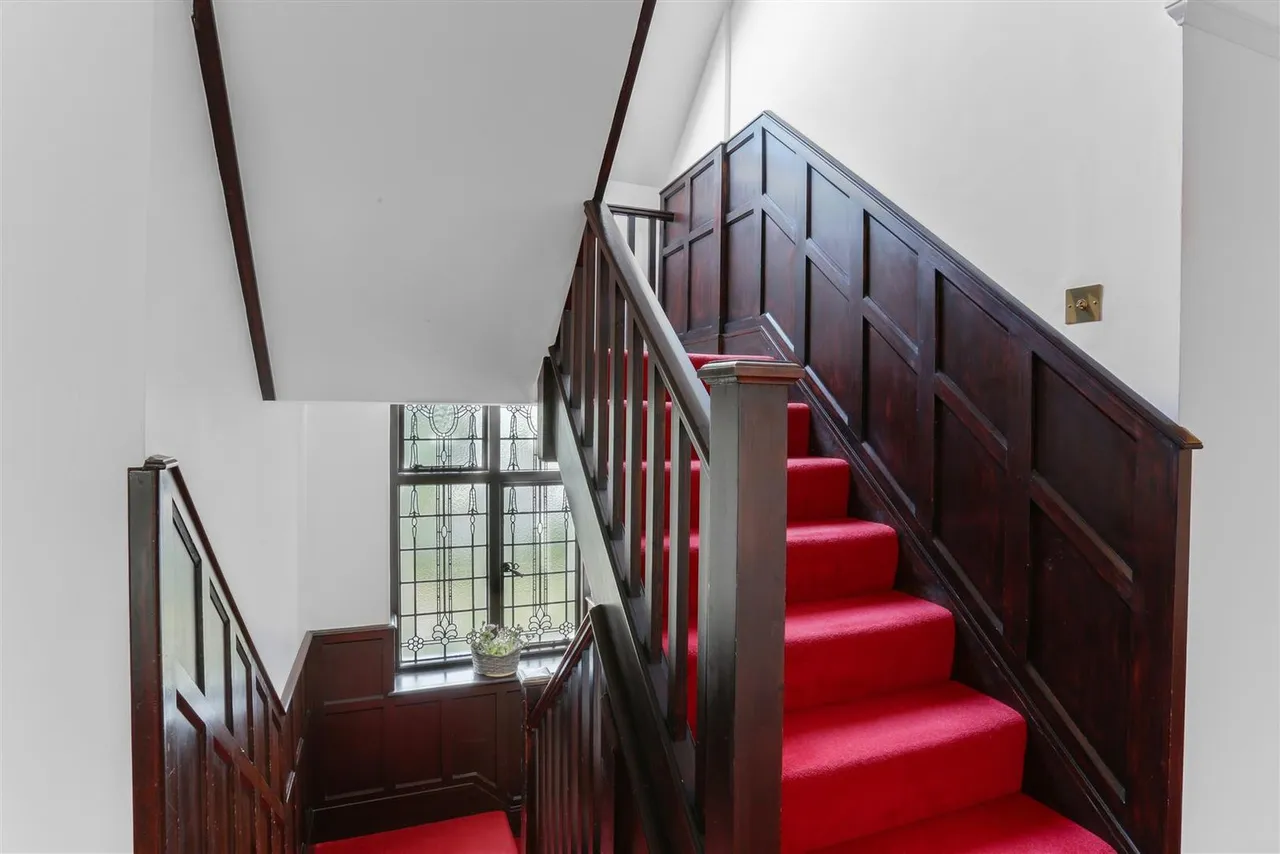 Cheyham Way, South Cheam, SM2, photo 40