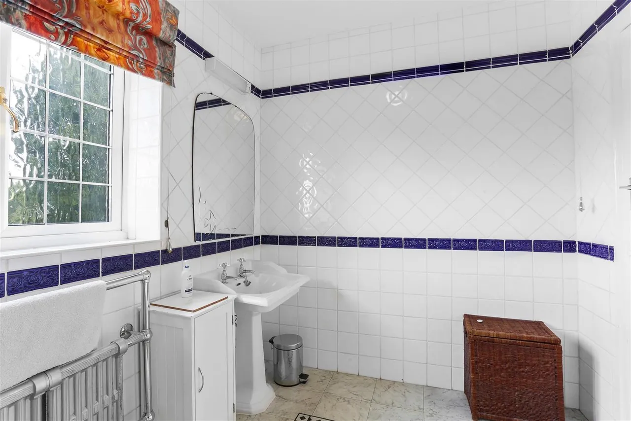 Cheyham Way, South Cheam, SM2, photo 38