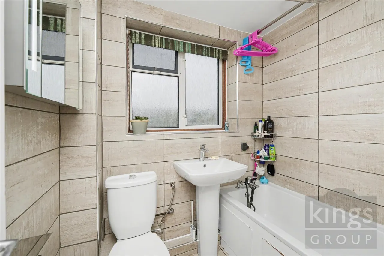 Westmeade Close, Cheshunt, photo 19