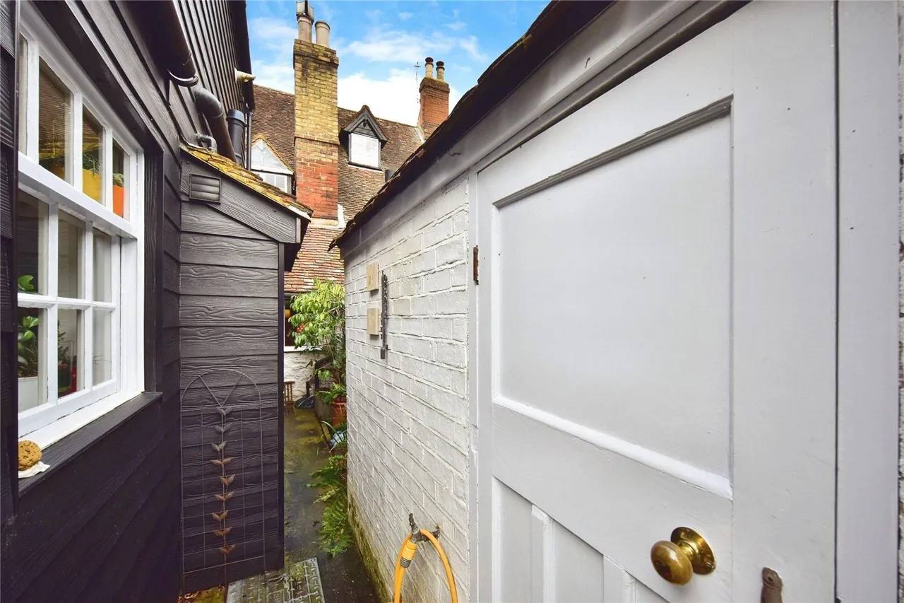 High Street, AYLESFORD, Kent, ME20, photo 36