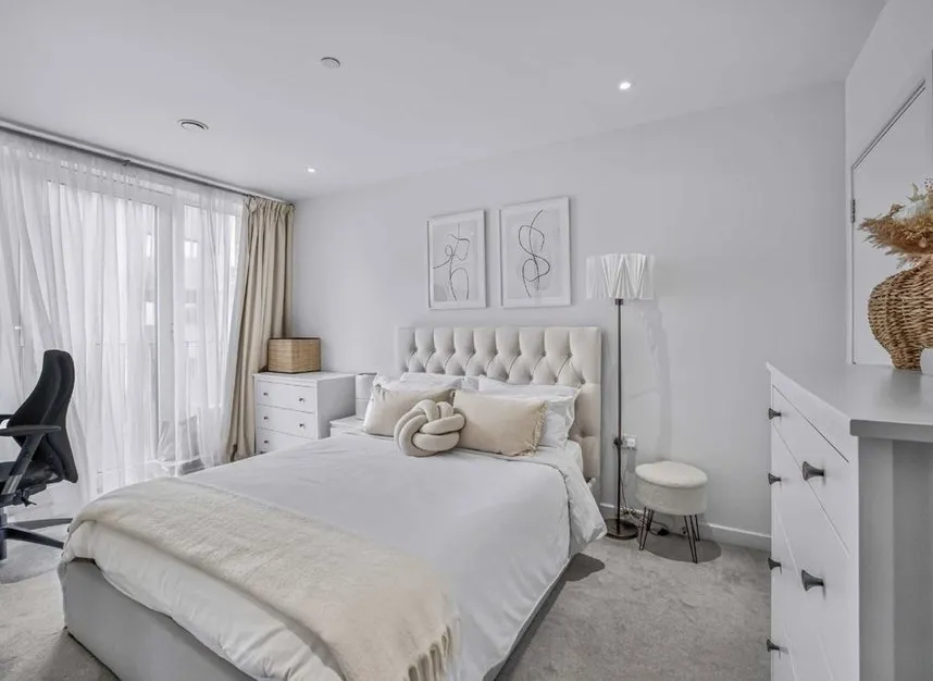 Moorhen Drive, West Hendon, NW9, photo 6