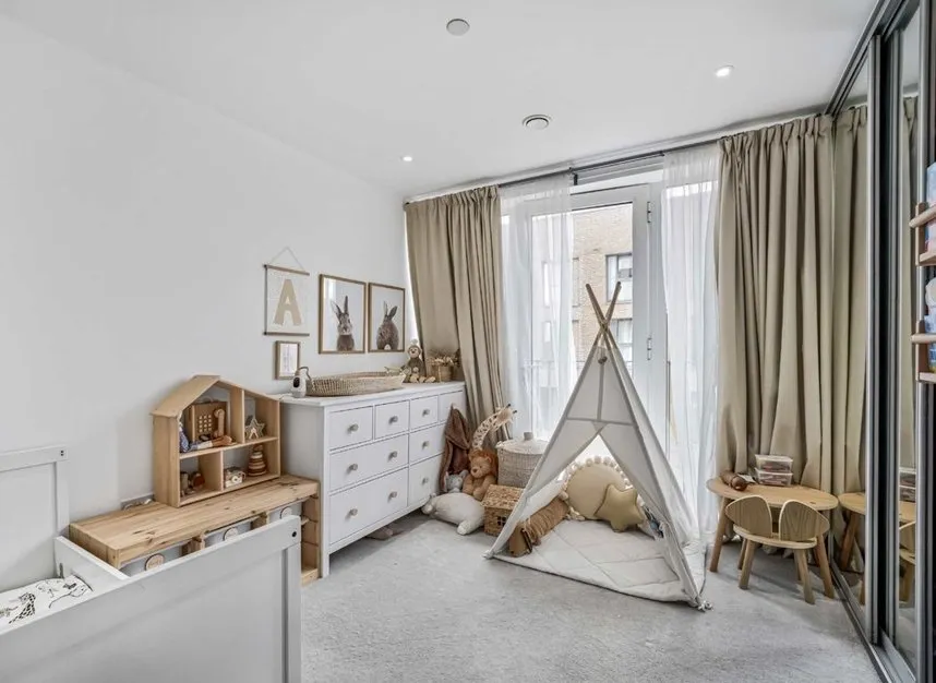 Moorhen Drive, West Hendon, NW9, photo 7