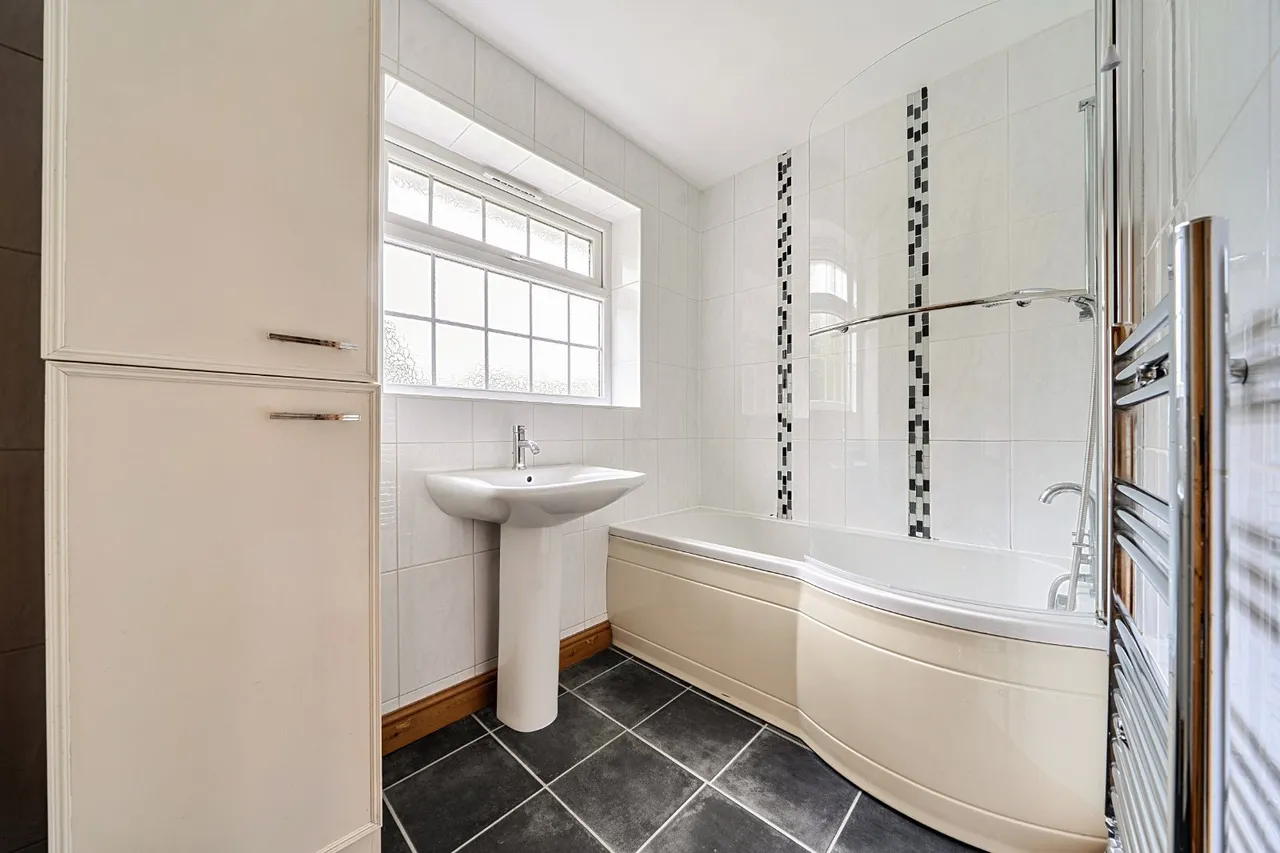 Rowlands Crescent, Solihull, B91, photo 14