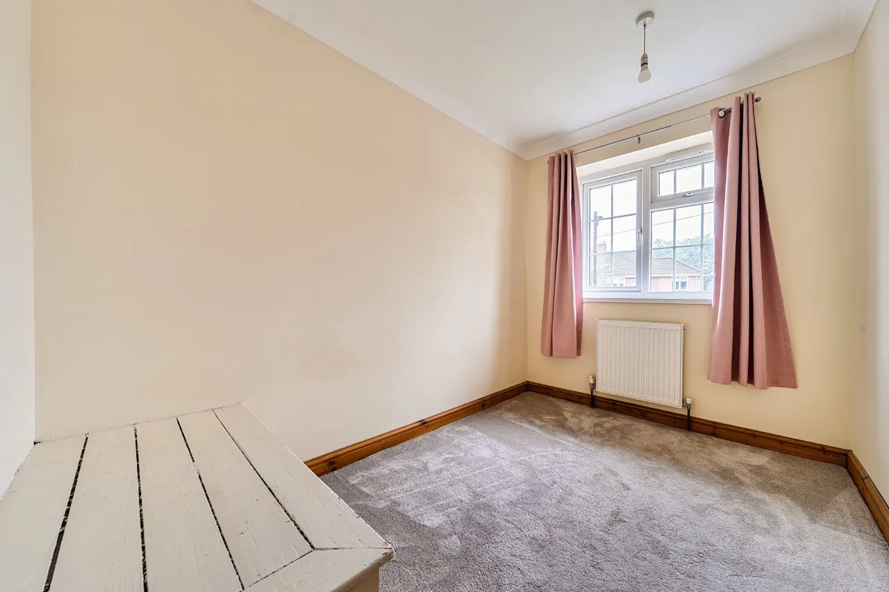 Rowlands Crescent, Solihull, B91, photo 13