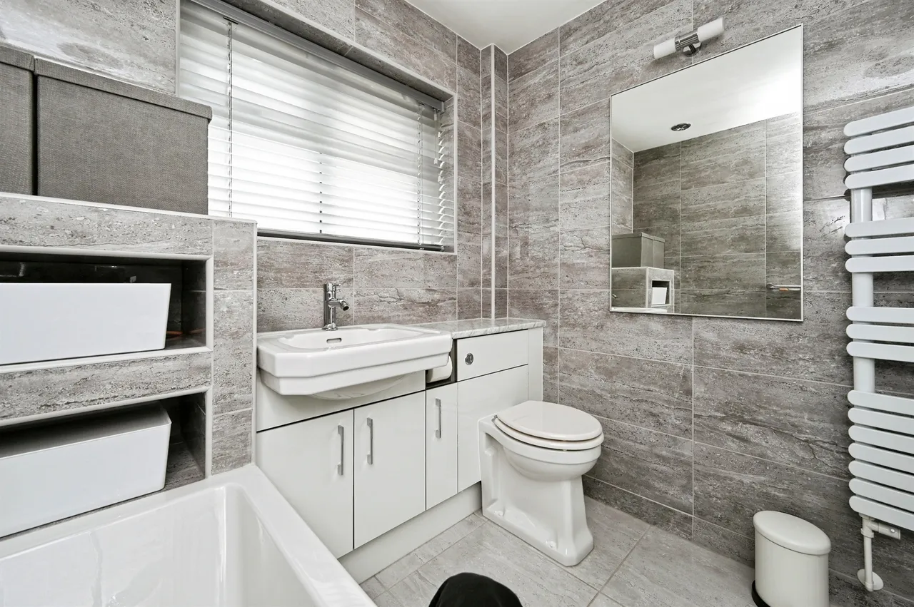 Iona Close, Tibshelf, DE55, photo 15